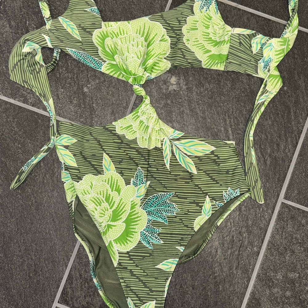 4/$20 Aerie Green Floral Women's One Piece Swimsuit